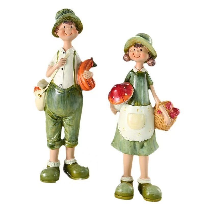 Figurines